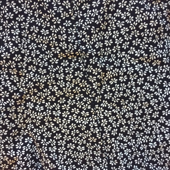 Mini skirt - Picture 2 of 3